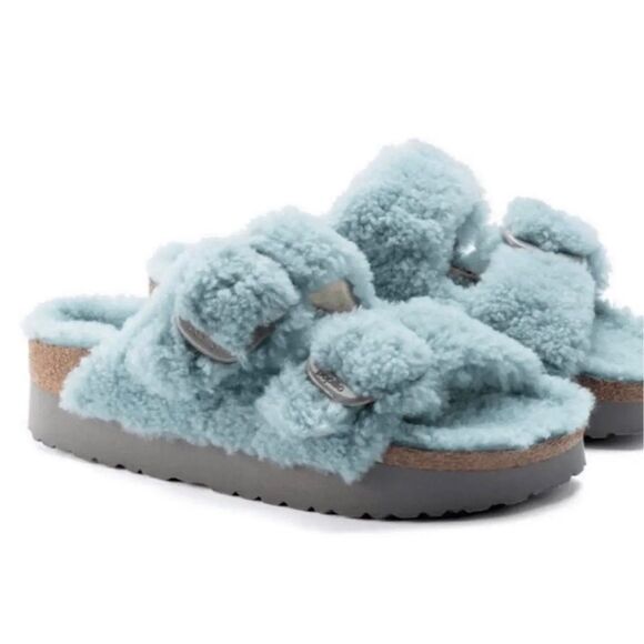 NWT Free People × Birkenstock
Arizona Teddy Shearling Sandals size 36, 38, 40 - Picture 3 of 7